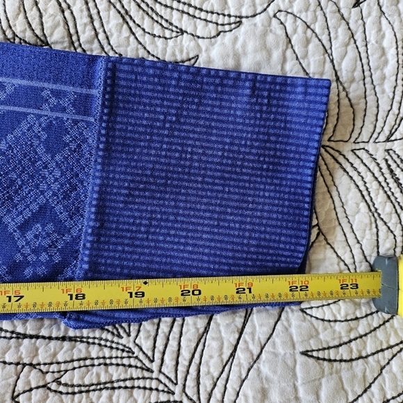 EUC Lululemon Ebb To Street Snake Print Leggings Sapphire Blue Size 4 - Picture 15 of 16